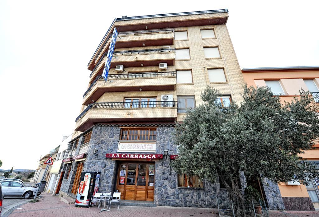 Hostal La Carrasca Monzón Extérieur photo